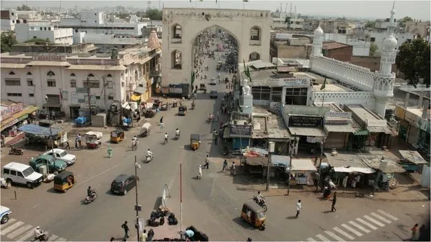 Hyderabad: బీ అలర్ట్.. హైదరాబాద్ లోని ఈ రూట్‌పై ట్రాఫిక్ ఆంక్షలు.. ఎందుకంటే..