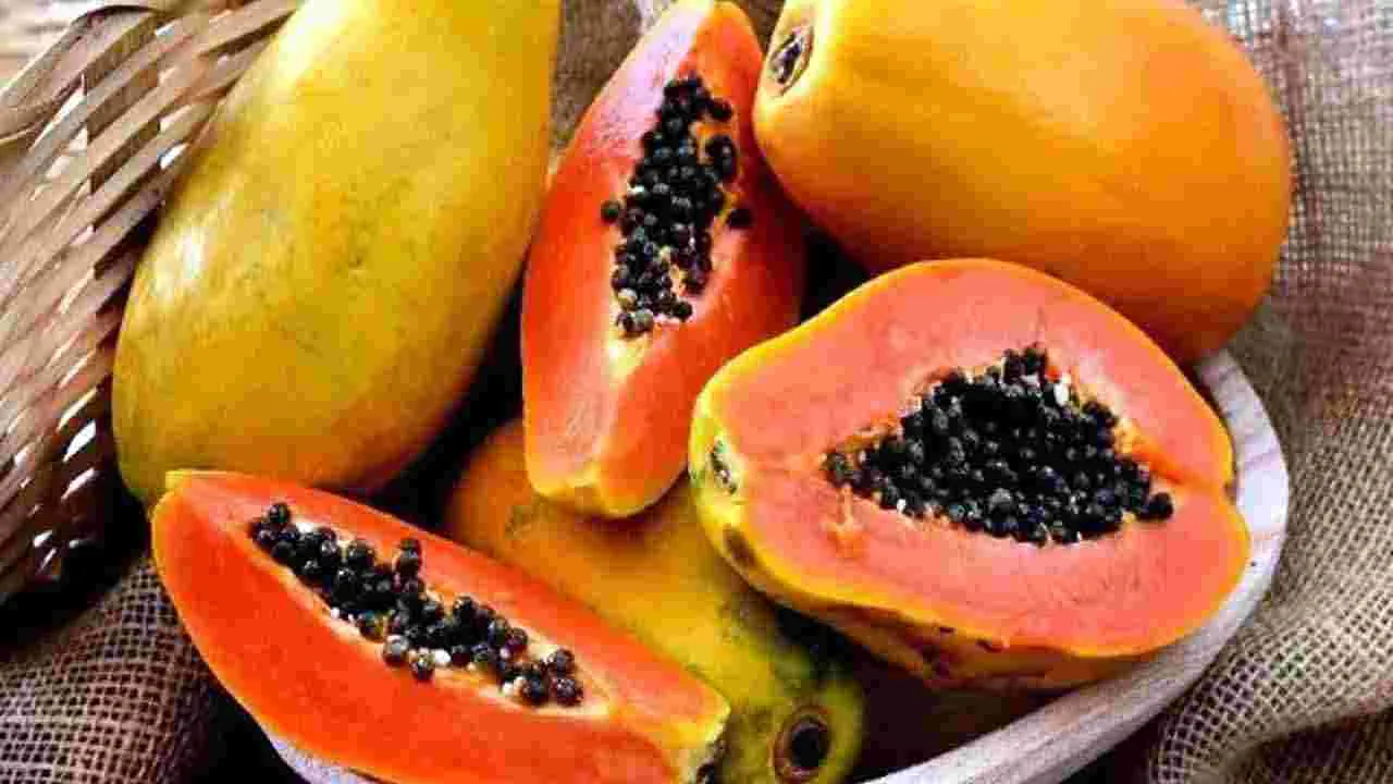 Papaya Side Effects: ఈ 5 మంది ఎట్టి పరిస్థితుల్లో బొప్పాయి తినకూడదు.. చాలా డేంజర్..!