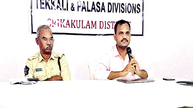 క్వారీల నిర్వహణకు అనుమతులు తప్పనిసరి