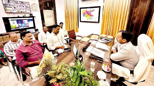 రేషన్‌ పంపిణీ పక్కాగా చేపట్టాలి