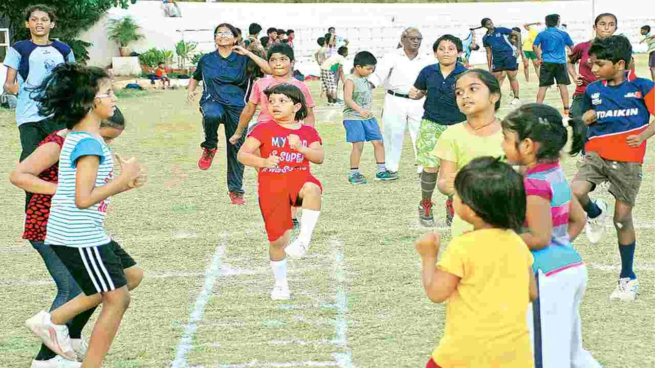 వేసవి క్రీడా శిబిరాలపై సందిగ్ధం