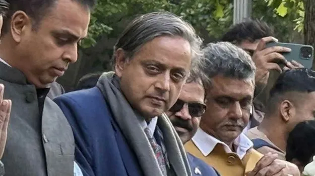 Shashi Tharoor: పార్టీ కోసమే పని చేస్తున్నా.. క్లారిటీ ఇచ్చిన శశిథరూర్