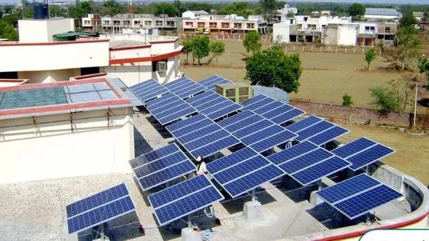 లక్ష సౌర గృహాలే లక్ష్యం!