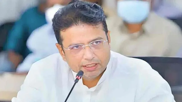 Miniseter Sridher Babu: కేంద్రం తెలంగాణను పక్కన పెడుతుంది : శ్రీధర్ బాబు