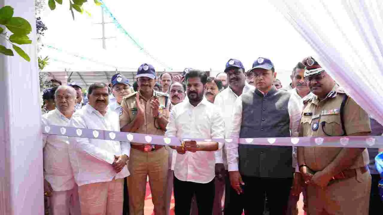 CM Revanth Reddy: యంగ్ ఇండియా పోలీస్ స్కూల్ను ప్రారంభించిన సీఎం రేవంత్ రెడ్డి