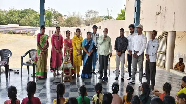 చిన్నారులు అన్ని రంగాల్లో ముందుండాలి