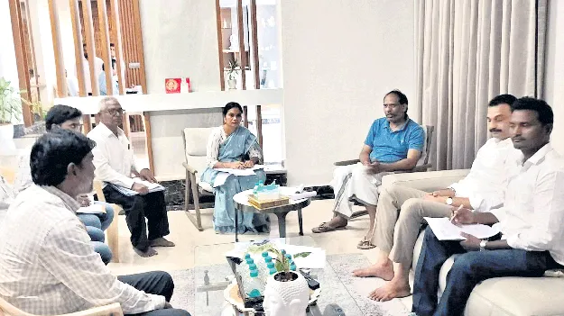 ‘ఎత్తిపోతల’ పనులు త్వరగా పూర్తి చేయాలి