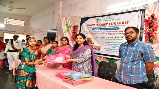 కేజీబీవీ విద్యార్థినుల ప్రతిభ అభినందనీయం