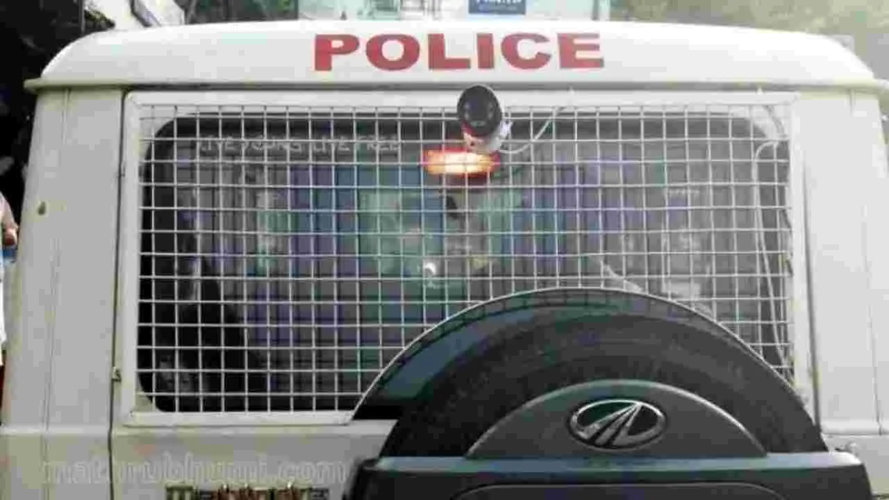 Ongole: సీఐపై మందుబాబుల దాడి