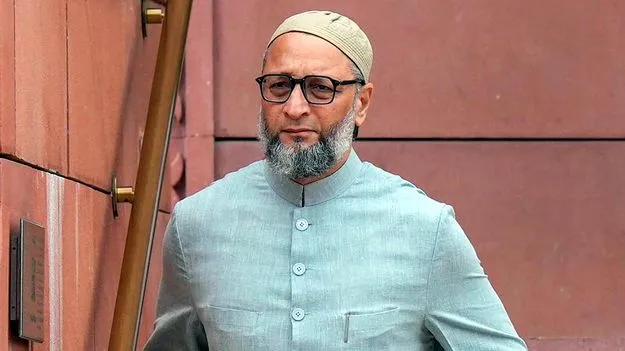  Asaduddin Owaisi: వక్ఫ్‌ చట్టాన్ని వెనక్కి తీసుకోవాల్సిందే
