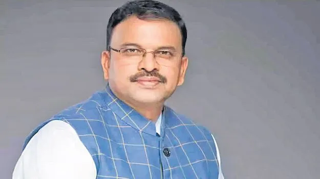 JD Lakshmi Narayana: గాలిని పట్టుకునేందుకు మారువేషాల్లో వెళ్లాం