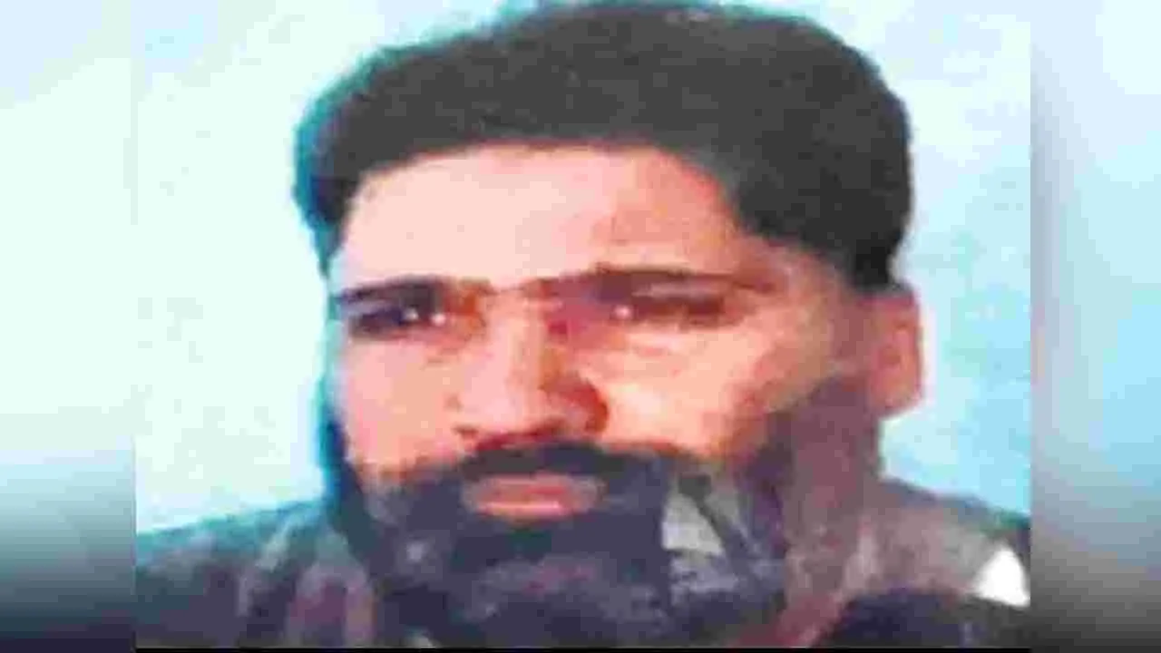 Sheikh Sajjad Ahmad: కర్ణాటక, కేరళలో చదివి ఉగ్రవాదం వైపు