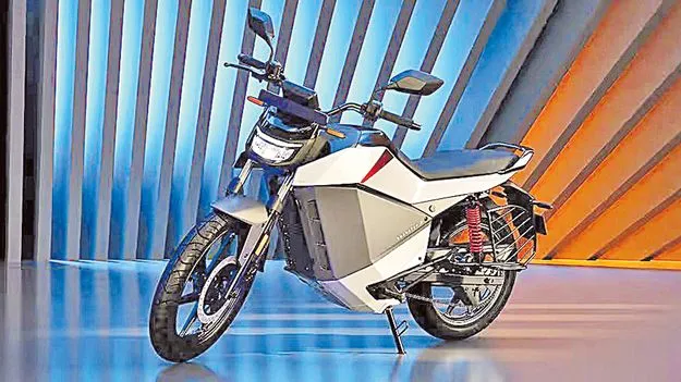 Ola Electric Bike: ఓలా ఎలక్ట్రిక్ రోడ్స్టర్ ఎక్స్ బైక్ ప్రారంభ ధర రూ.84,999
