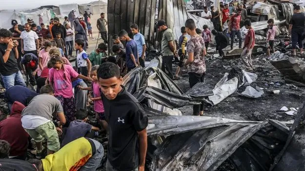 Israel Bombing: గాజాలో మృత్యుముఖాన 14వేల చిన్నారులు