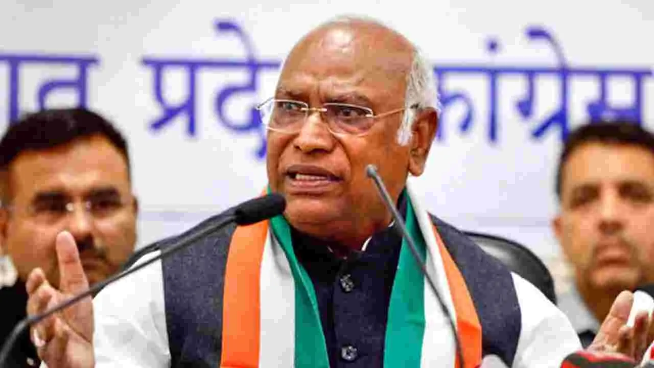 Mallikarjun kharge: ఆపరేషన్‌ సిందూర్‌ చిన్న యుద్ధం