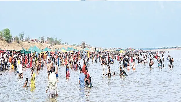 Saraswati Pushkaralu: ఆరో రోజూ అదే రద్దీ