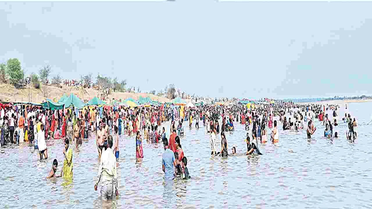 Saraswati Pushkaralu: ఆరో రోజూ అదే రద్దీ