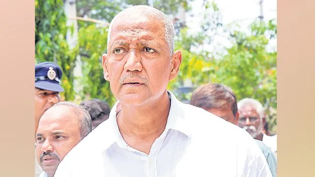AP High Court: అక్రమమైనింగ్ కేసులో వంశీకి బెయిల్