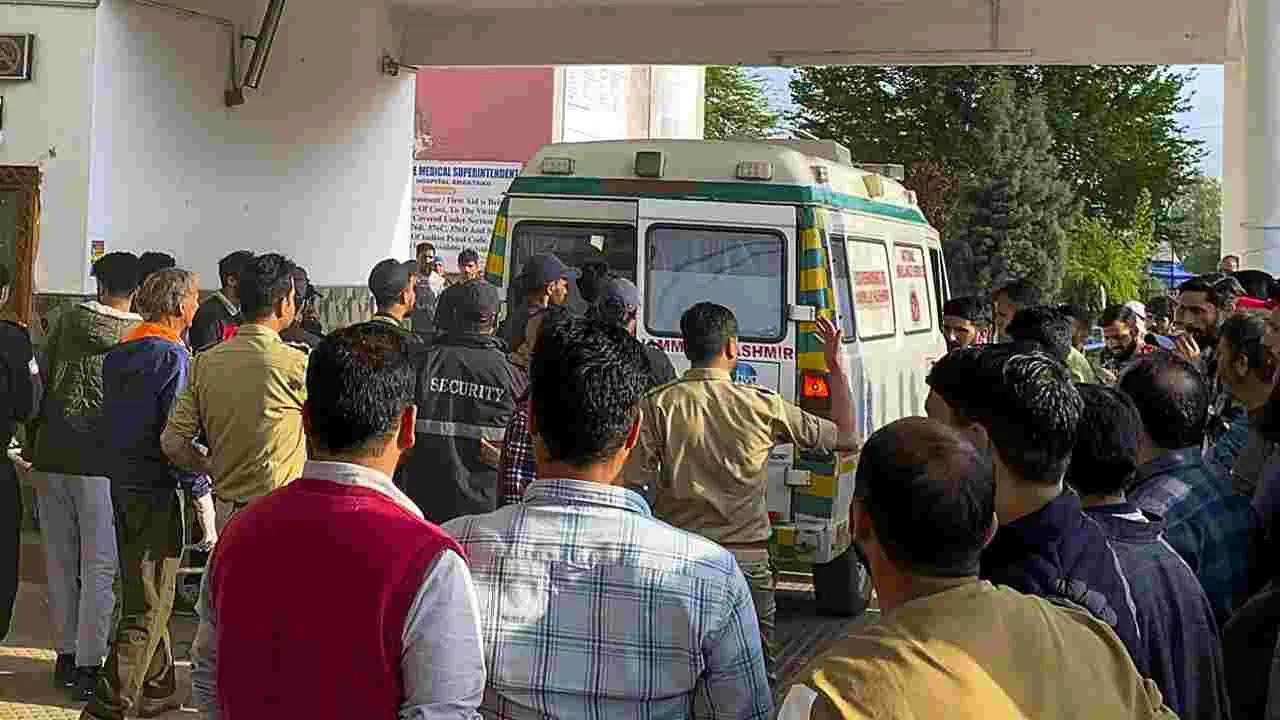 Pahalgam Terror Attack: కశ్మీర్‌లో మళ్ళీ ఉగ్రభూతం