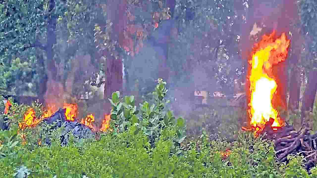 Naxal Body Cremation: పోలీసుల ఆధ్వర్యంలో.. నంబాల అంత్యక్రియలు