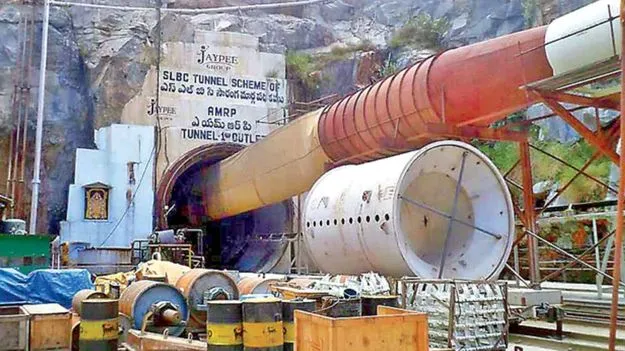 SLBC tunnel Excavation: ఎస్‌ఎల్‌బీసీలో టీబీఎంతో తవ్వకాలు అసాధ్యం