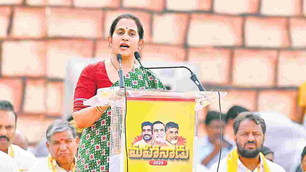 మన సీఎం... విజనరీ లీడర్‌: విప్‌ మాధవి