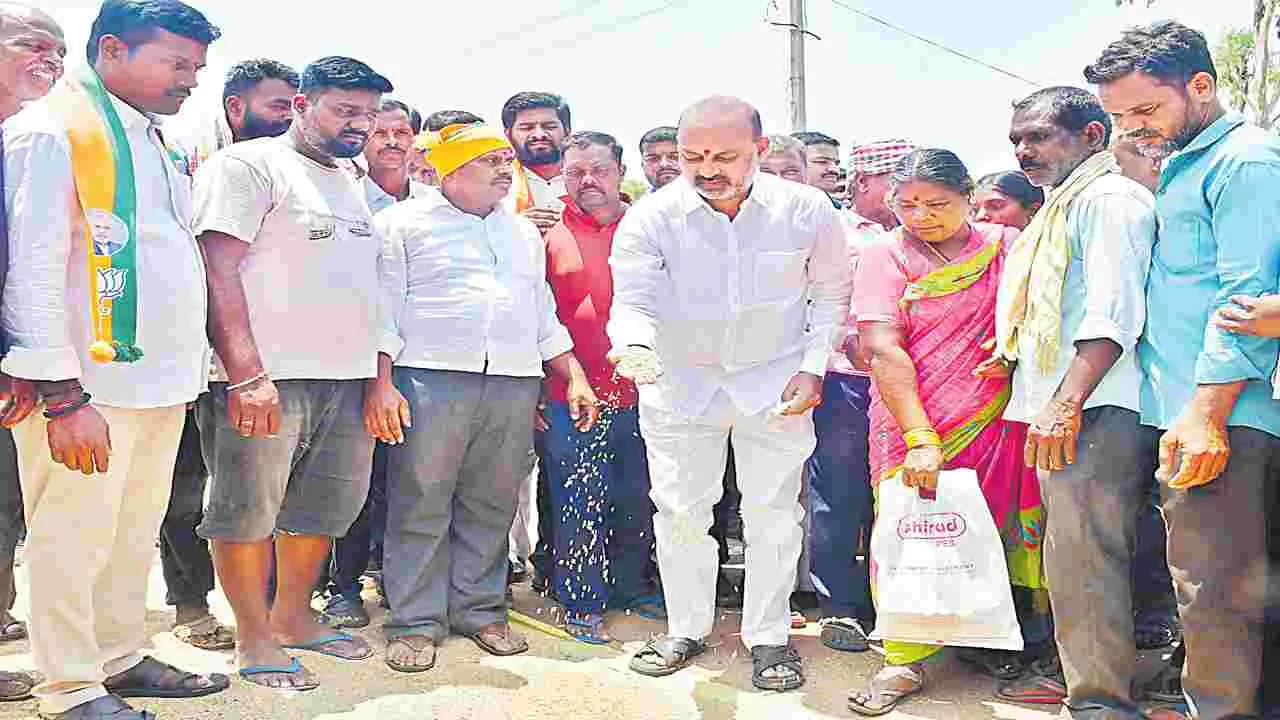 Bandi Sanjay: కాంగ్రెస్‌ను వదిలేది లేదు