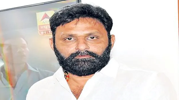 AP Police: కొడాలి నానిపై లుక్ అవుట్ నోటీసులు