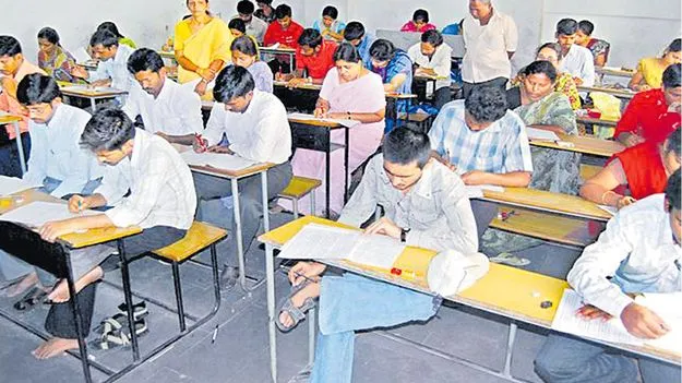 BE.d General Candidates: మాకెందుకీ అన్యాయం