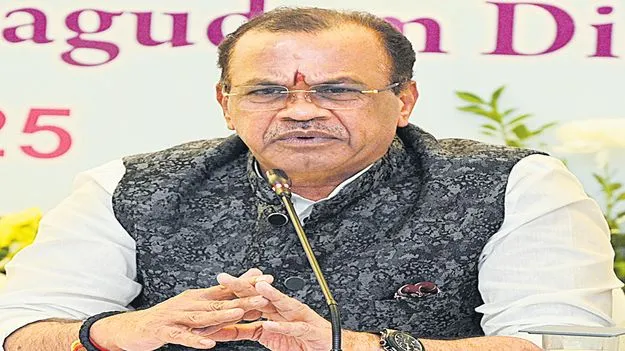 Minister Komatireddy: టిమ్స్ పనుల నాణ్యతలో రాజీపడొద్దు