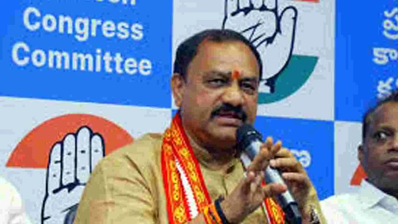 Congress TPCC: బదులు చెప్పలేకే ఈటలపై ఎదురుదాడి 