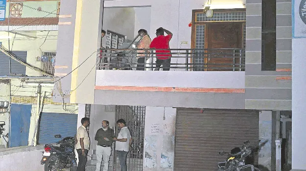 అమ్మనబ్రోలులో ఏం జరిగింది?