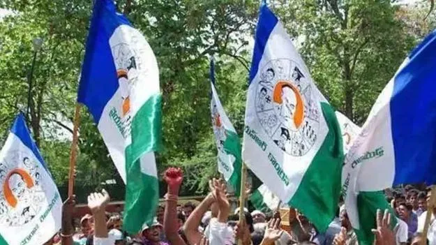 YSRCP: అధికారం కోల్పోయినా..  అరాచకాలు ఆగలేదు