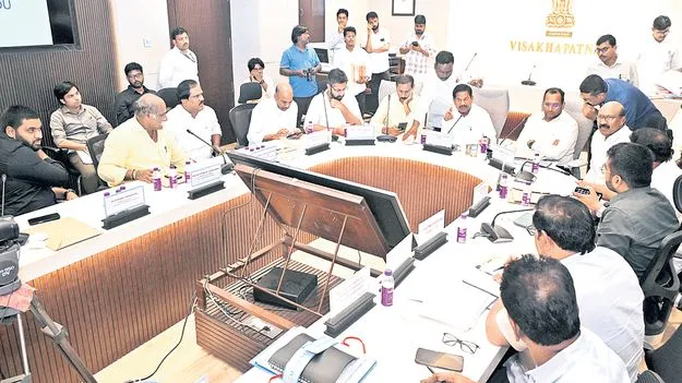 డీఆర్‌సీలో సమస్యల ఏకరువు