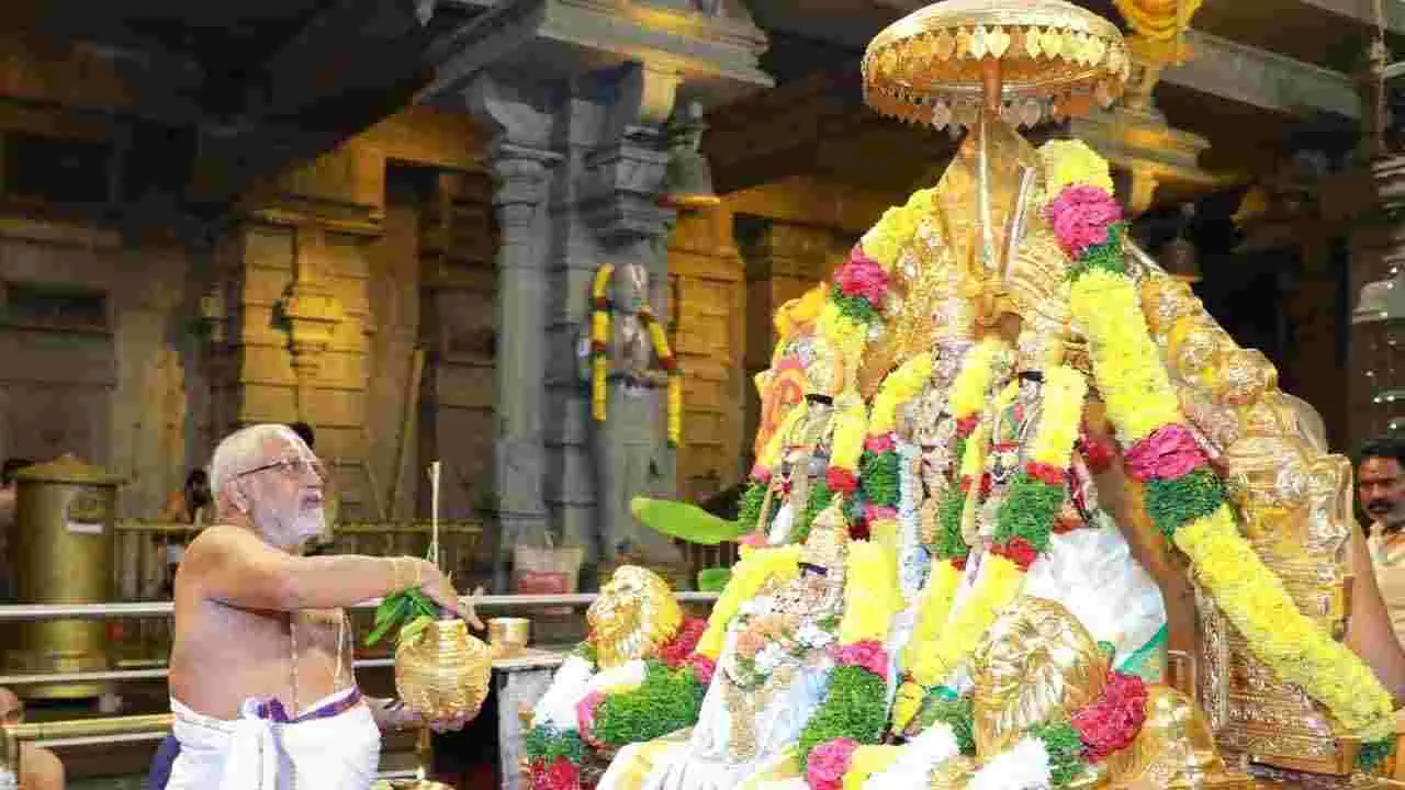 Yadagirigutta: ఆపరేషన్ సింధూర్.. యాదగిరిగుట్టలో ప్రత్యేక పూజలు