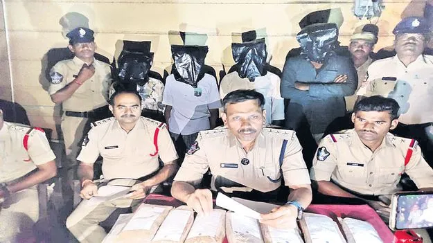 marijuana 1.82 కిలోల గంజాయి పట్టివేత 