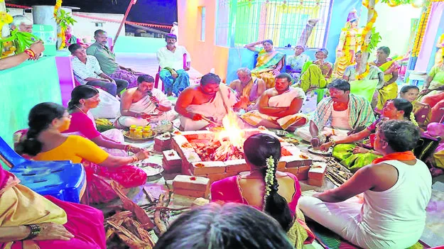 wedding ఘనంగా సీతారాముల కల్యాణం 