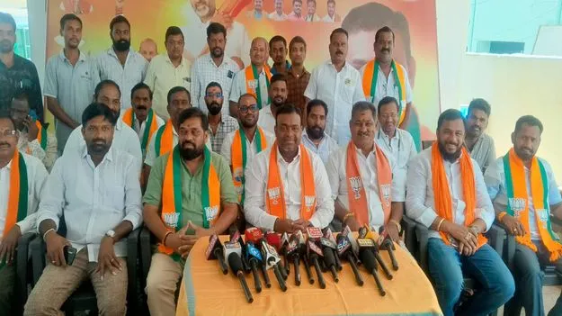 ధాన్యం కొనుగోళ్లను విస్మరించిన ప్రభుత్వం