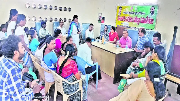 dmho తల్లీబిడ్డను కాపాడుకుందాం