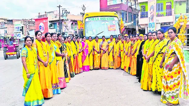 TDP మహానాడుకు భారీగా తరలిన టీడీపీ శ్రేణులు