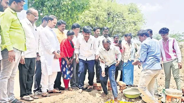 tank work నీటి తొట్టెల పనులు ప్రారంభం