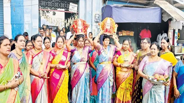 Vasavimata ఘనంగా వాసవీమాత జయంతి