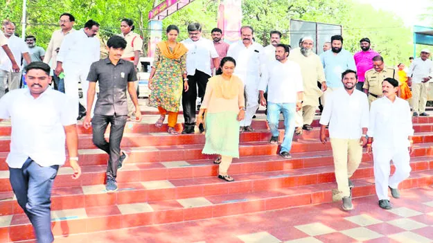 mla పుట్టపర్తికి పూర్వవైభవం తెద్దాం