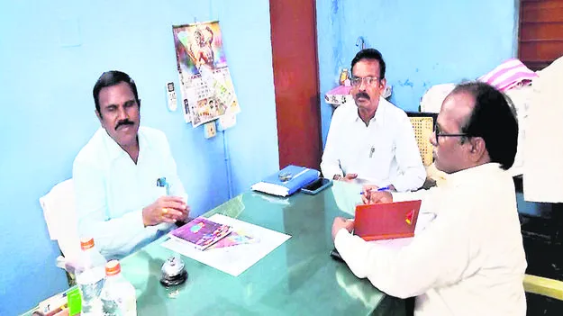 provide details భూములు కోల్పోయిన రైతుల వివరాలివ్వండి