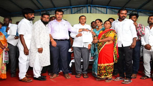 వచ్చే దసరా పండుగను నూతన గృహంలో జరుపుకోవాలి