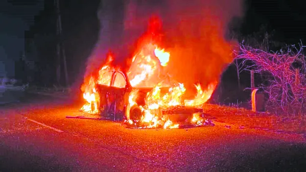 Car fire కారు దగ్ధం