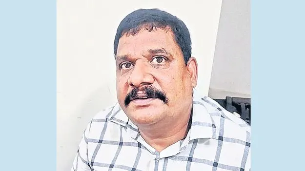 నకిలీ ఏసీబీ అధికారి అరెస్టు