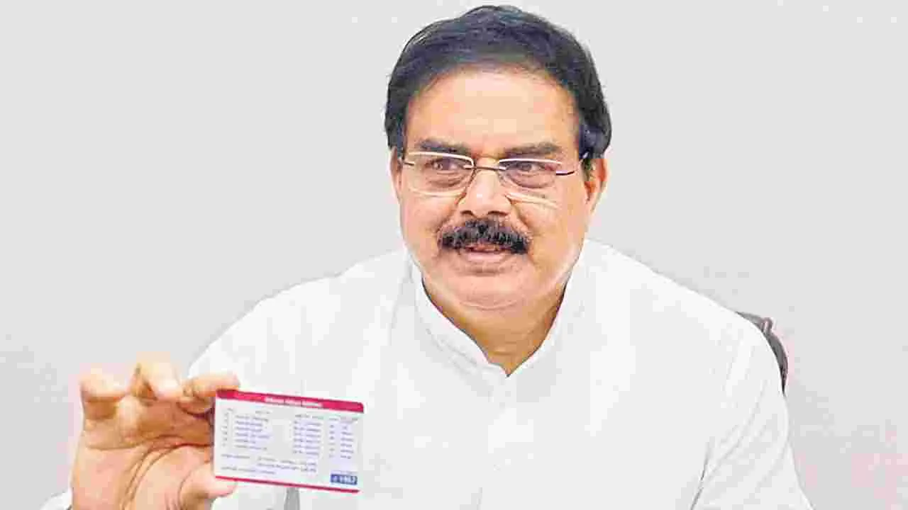 Nadendla Manohar: ఒంటరి, లింగమార్పిడి వాళ్లకు రేషన్‌కార్డు