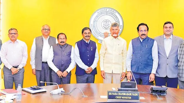 AP Eyes the Skies: సీఎం చంద్రబాబుతో సతీశ్‌రెడ్డి, సోమనాథ్‌ భేటీ