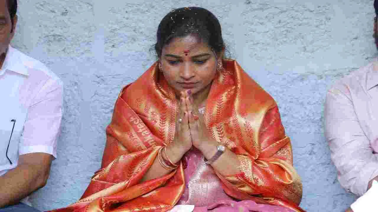 సీఎం చంద్రబాబు 75వ జన్మదిన వేడుకలు.. పాల్గొన్న హోంమంత్రి అనిత